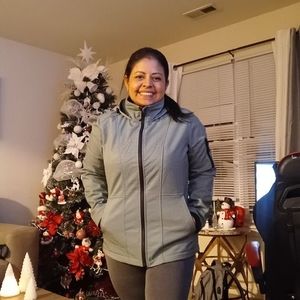 Meet your Posher, Carolina